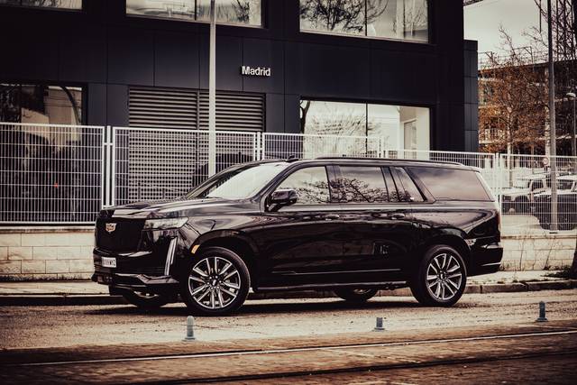 CADILLAC ESCALADE