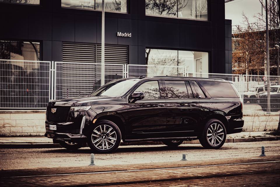CADILLAC ESCALADE