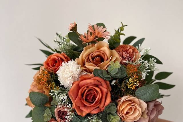 Ramo con rosas preservadas