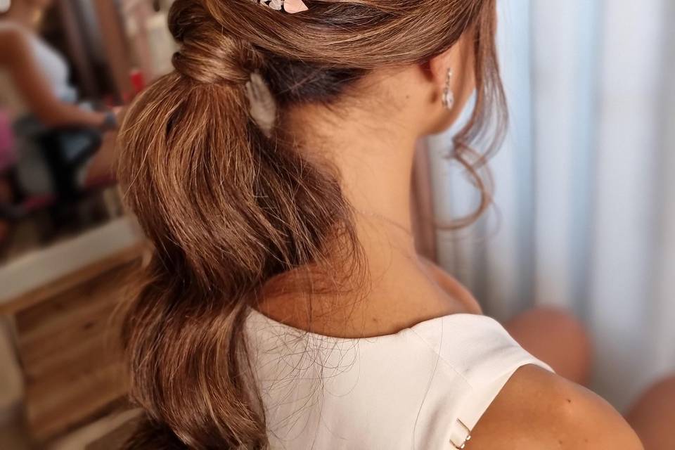 Novia con tocado