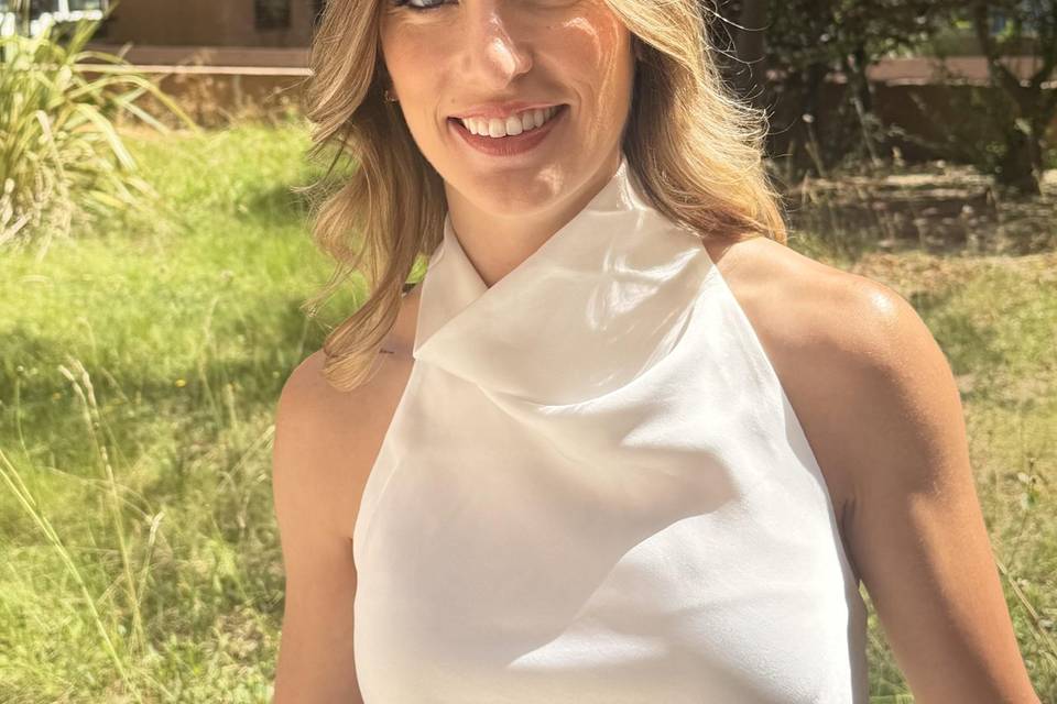 Novia sencilla elegante