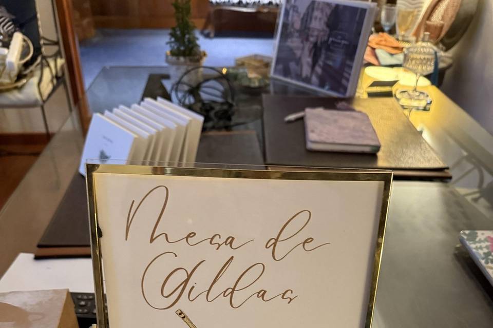 Cartelería