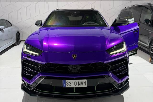 Lamborghini Urus Joker Edition