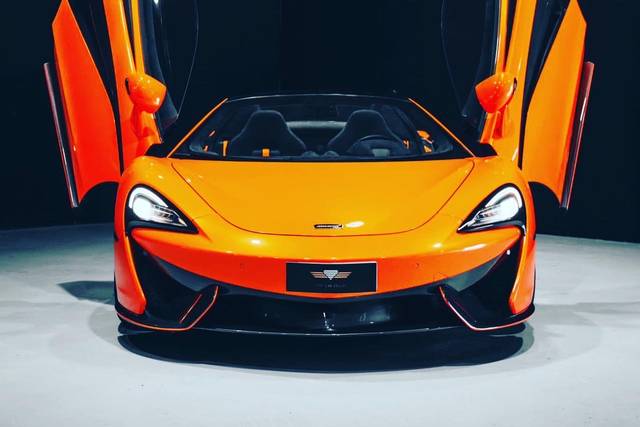 McLaren 570 s spyder