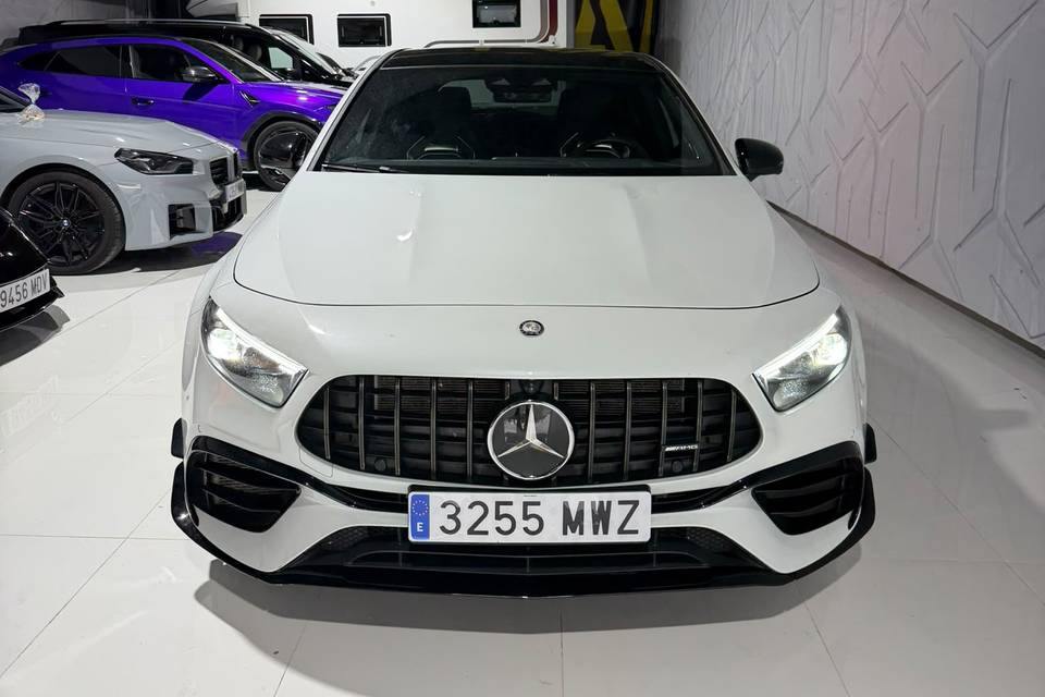 Mercedes A45s AMG