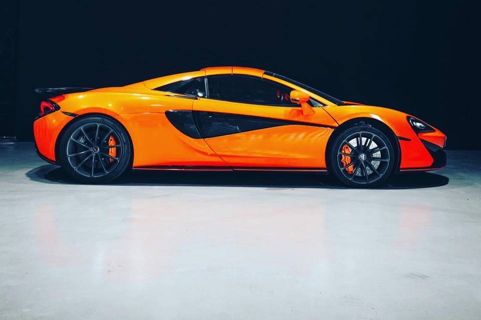 McLaren 570 s spyder