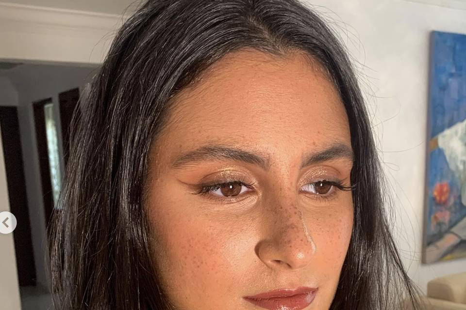 Maquillaje por Alexa Rivera