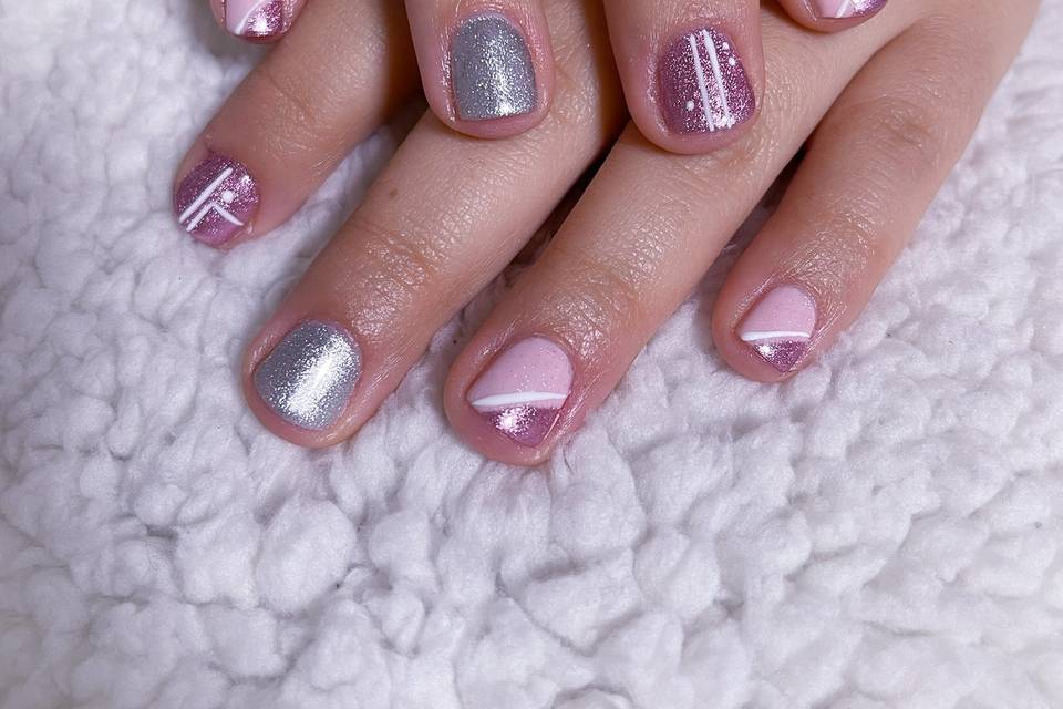 Manicura semipermanente