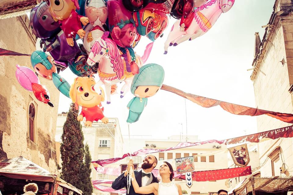 Novios en la feria