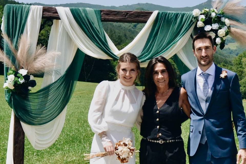 MAESTRA DE CEREMONIAS CATALUÑA