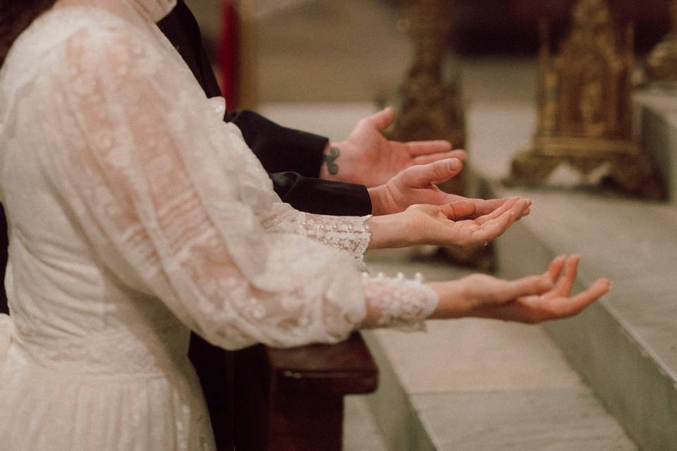 Ceremonia religiosa emotiva
