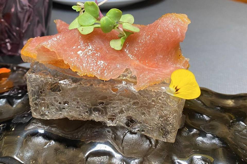 Pan de cristal con salmón