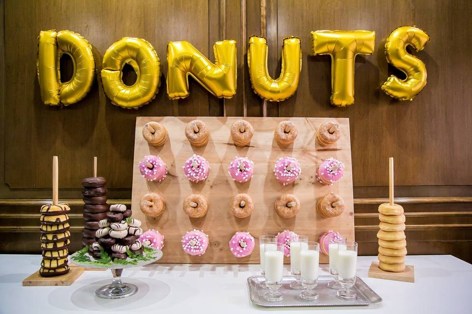 Donuts bar