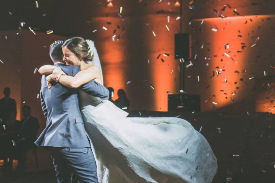Bailate tú boda