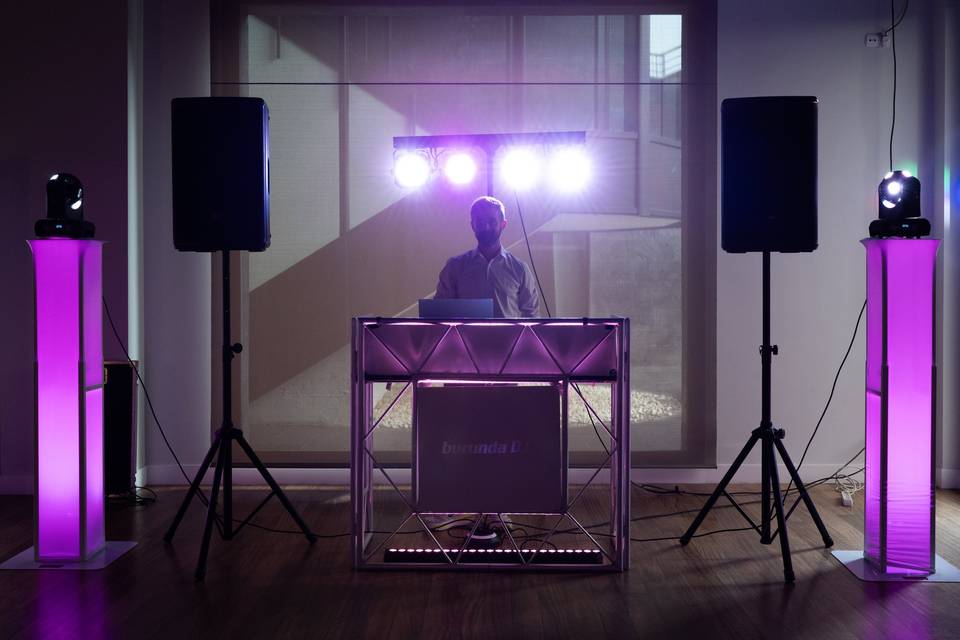 DJ- animación