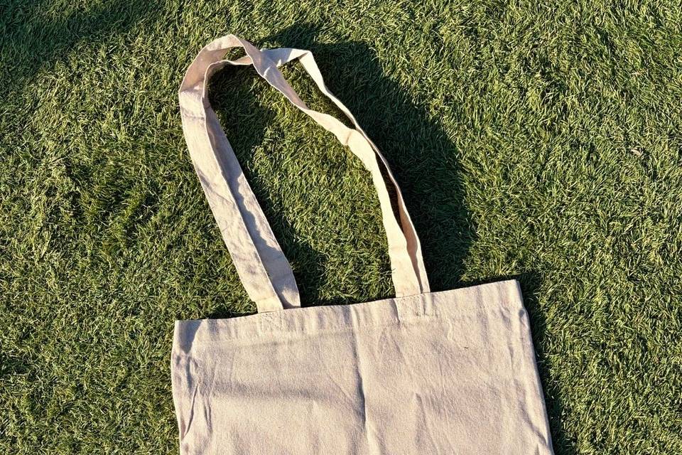 Tote bag