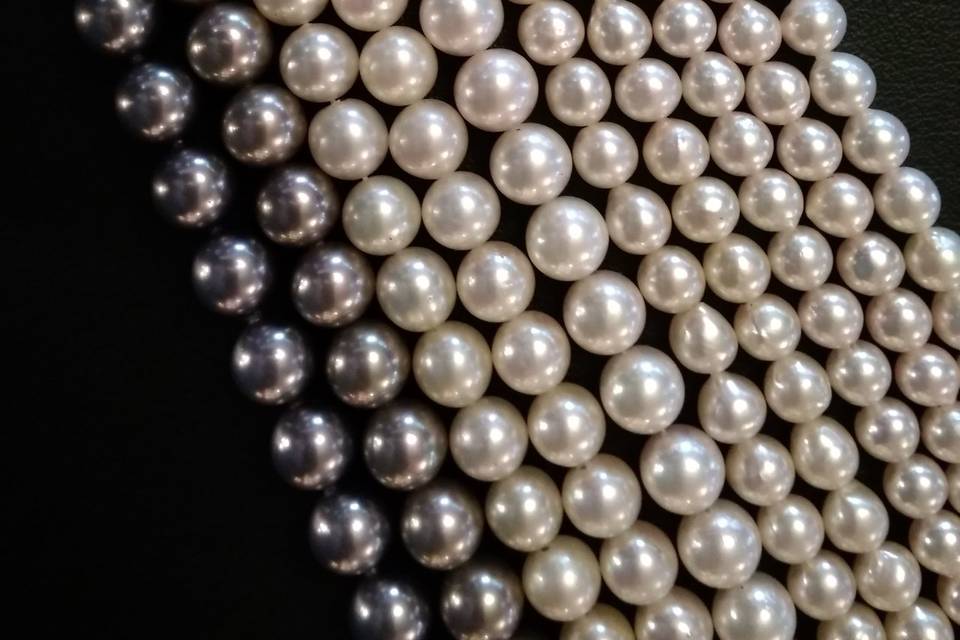 Collares de perlas cultivadas