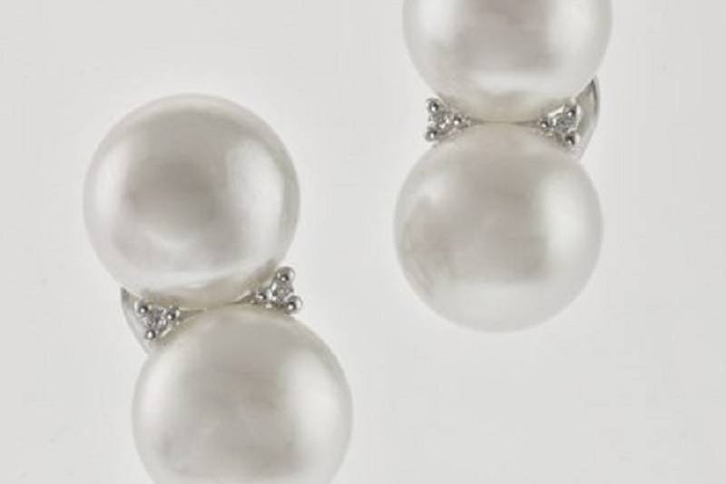 Pendientes de oro blanco y perlas