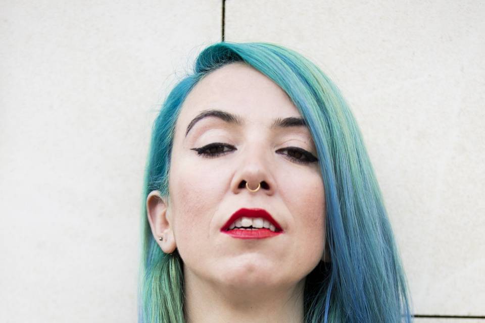 Anna es la voz en Gingered
