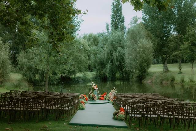 Ceremonia en el lago