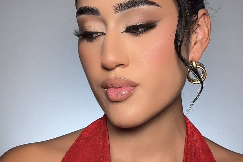 Invitada soft glam