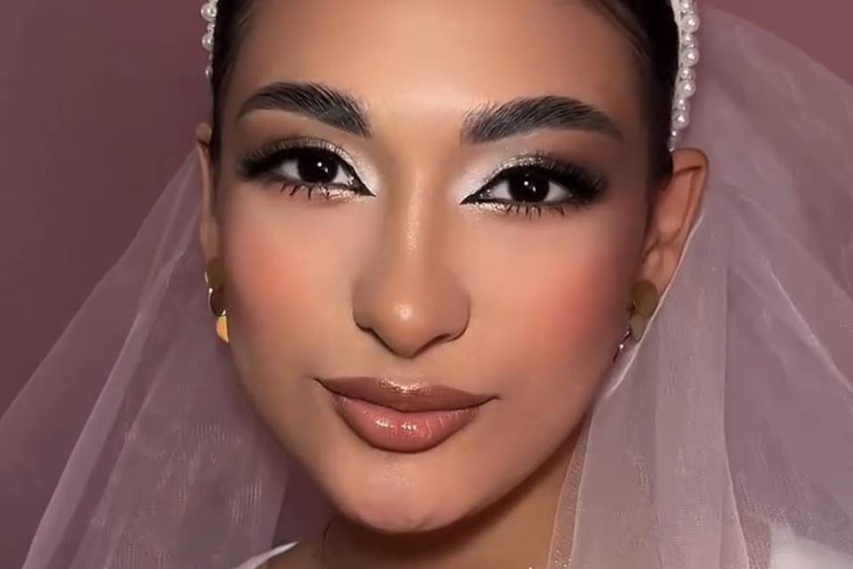 Novia full glam