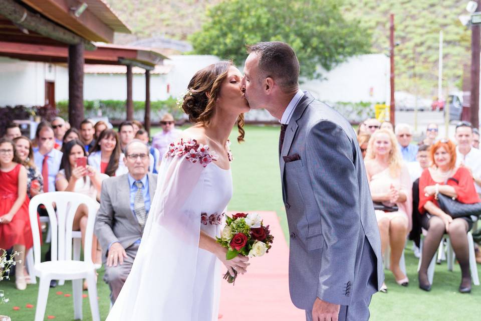Boda Lourdes y