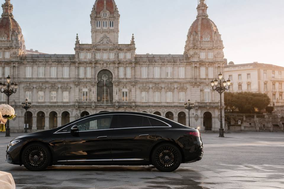 Mercedes Benz María Pita 2