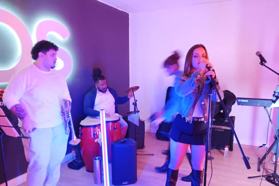 Cantando