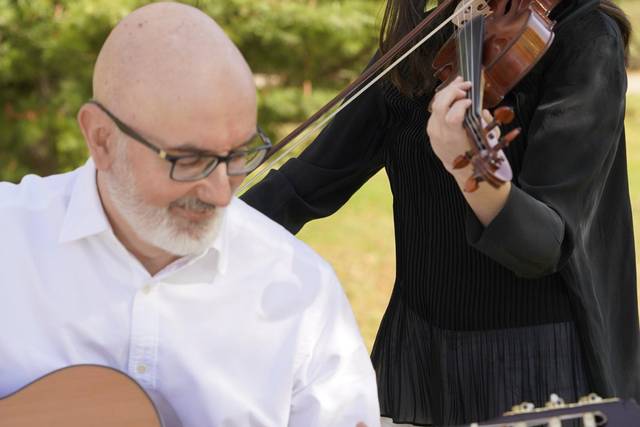 Dúo Absalon -Guitarra y Violín