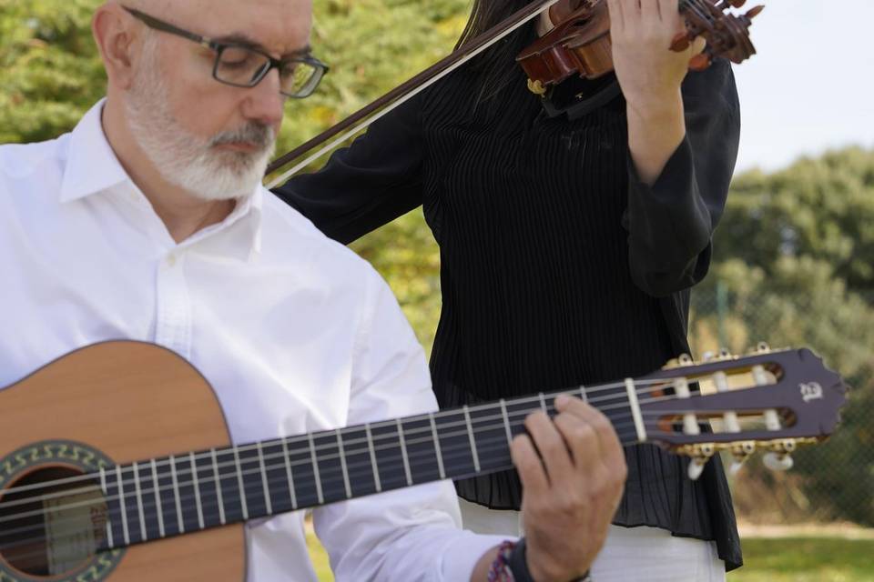 Dúo Absalon -Guitarra y Violín
