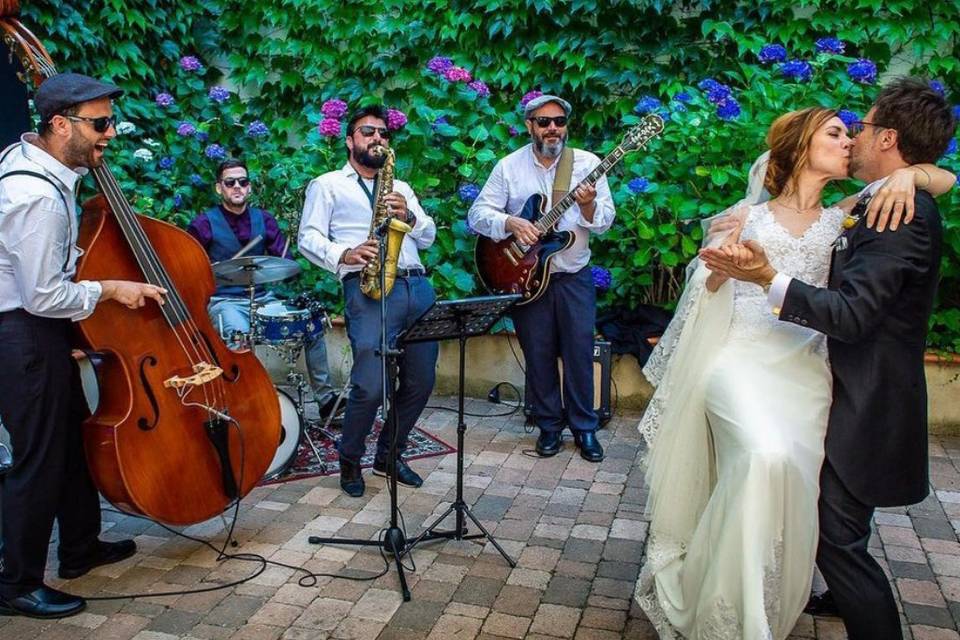 Llegando a la boda