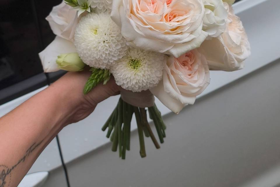White Wedd