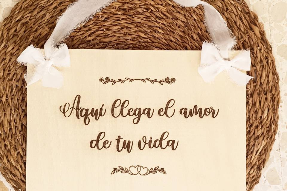 Cartel de madera