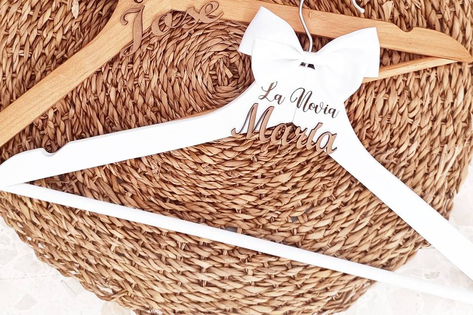 Perchas de madera