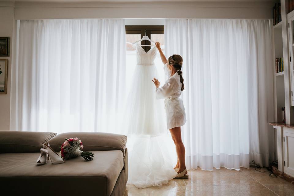 La novia con su vestido