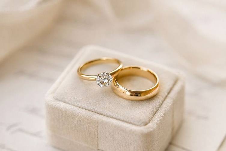 Anillos