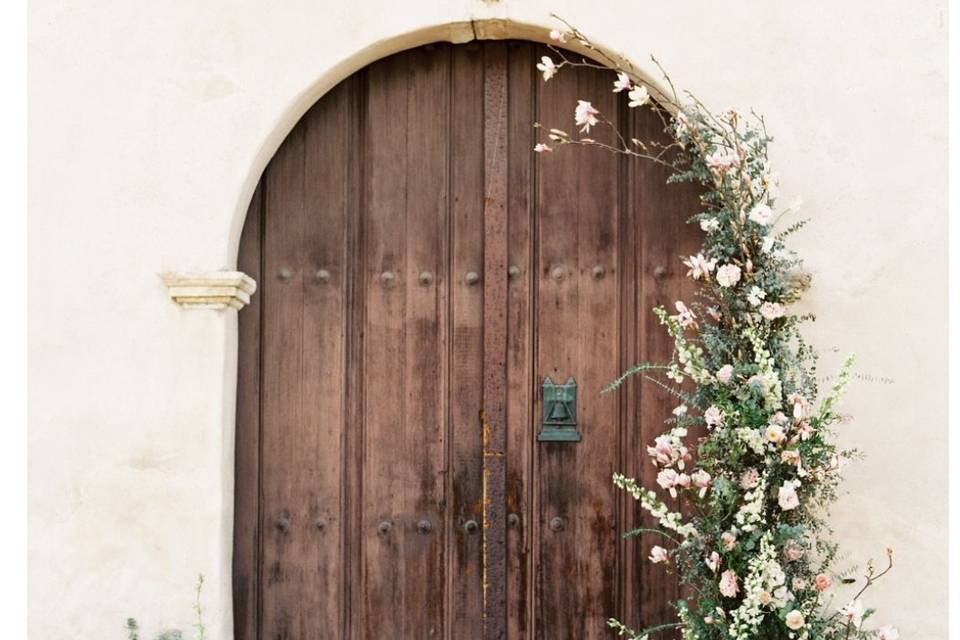 Medio arco iglesia