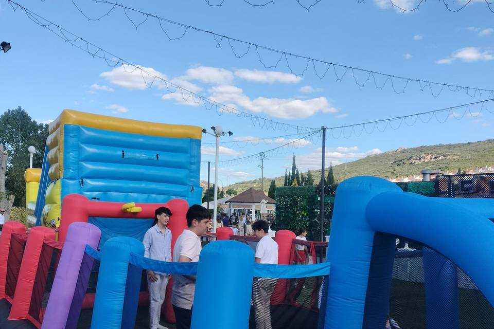 Campo de futbol hinchable