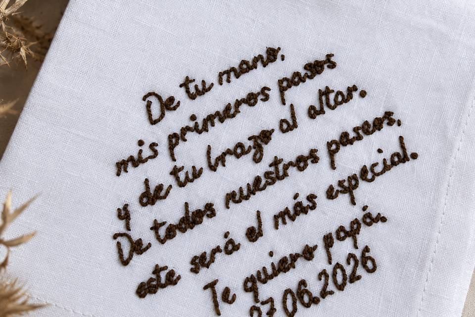 Pañuelo bordado