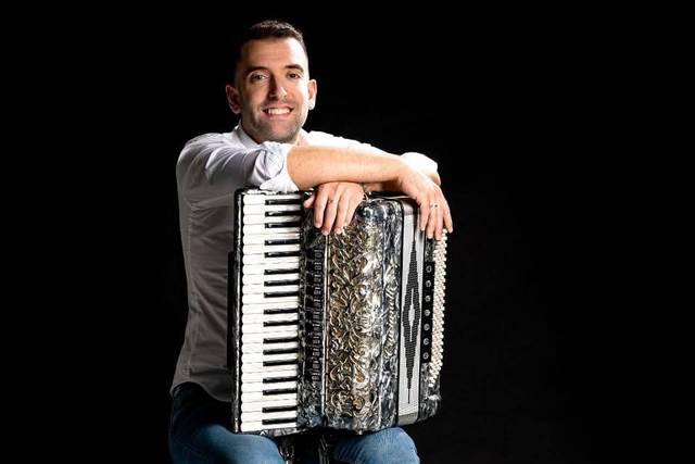 Iván París