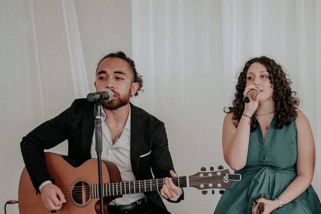 Dawncoustics en una boda