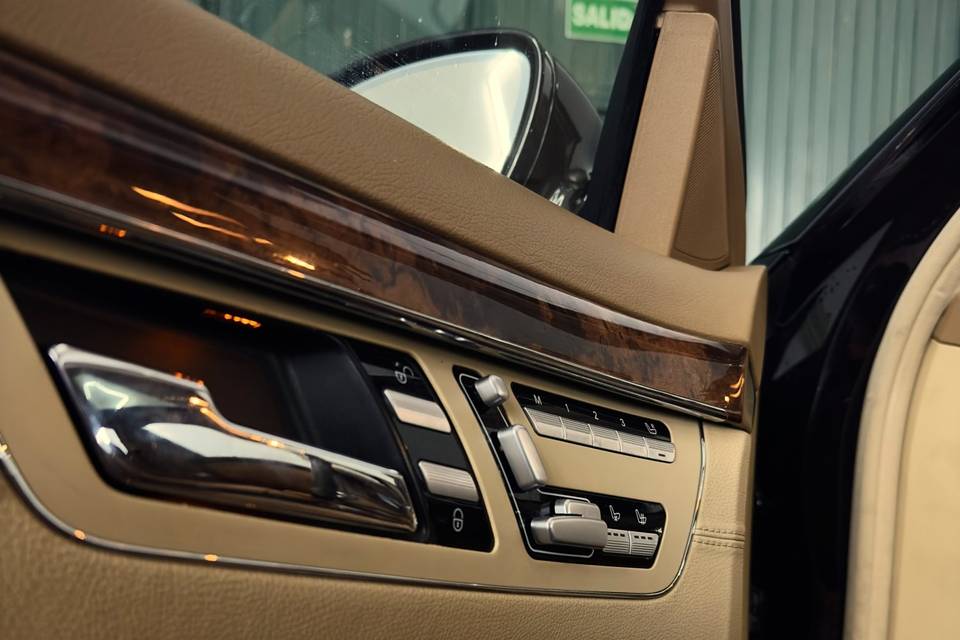 Detalle Mercedes