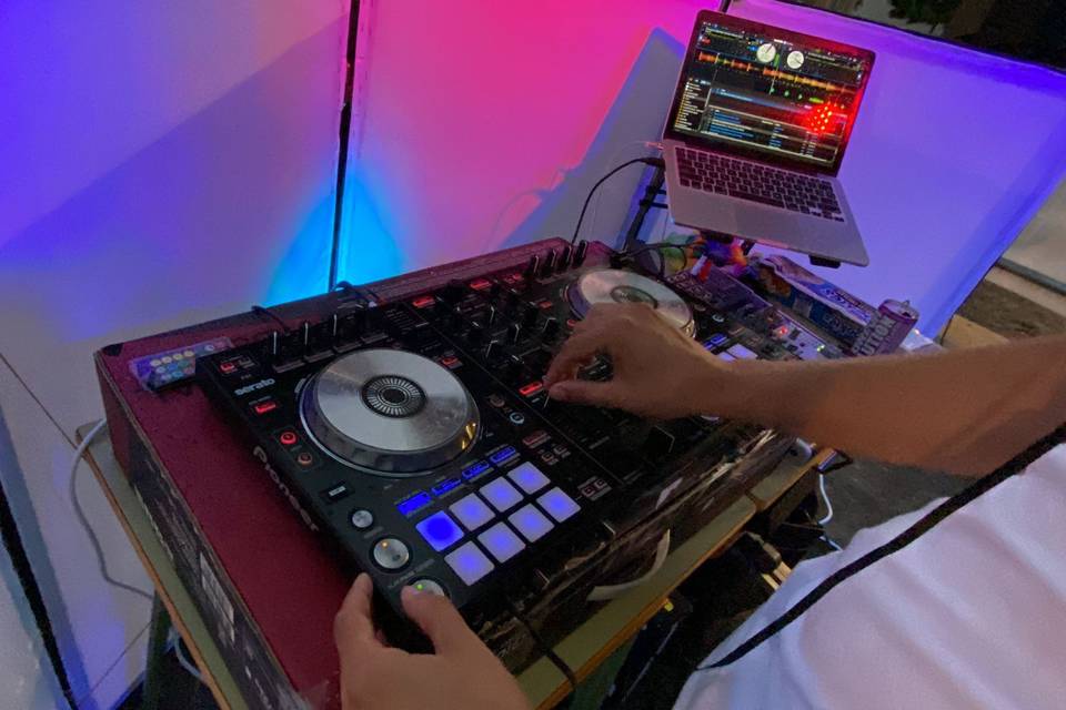 Equipo de DJ