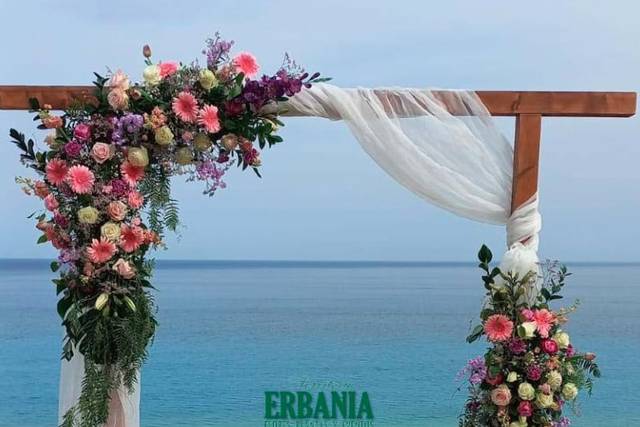 Arco floral romántico