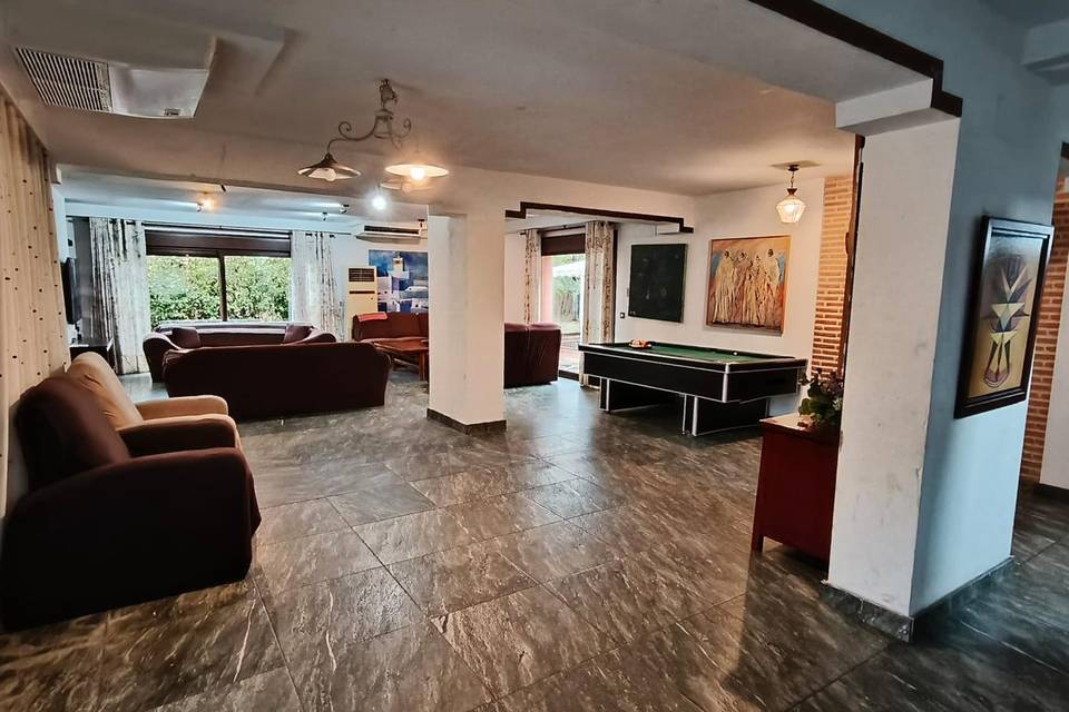 Salon interior