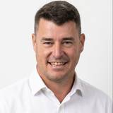 Leon  Bryn