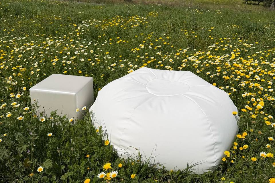 Tear drop with side table