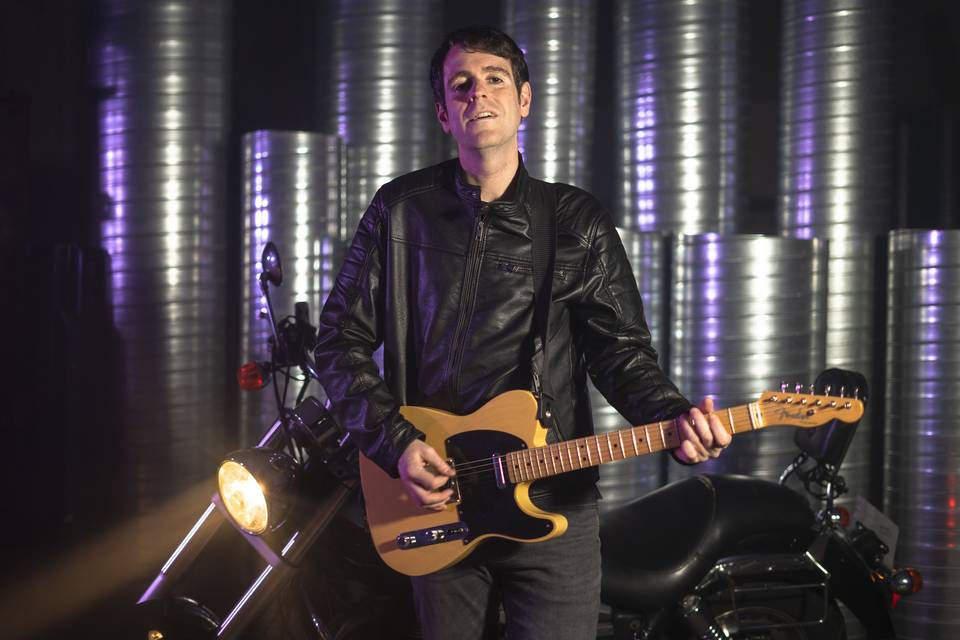 José - Guitarra