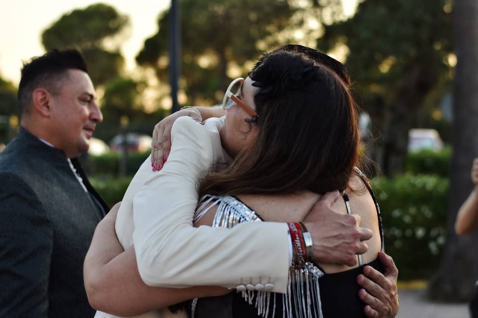El abrazo, sin palabras